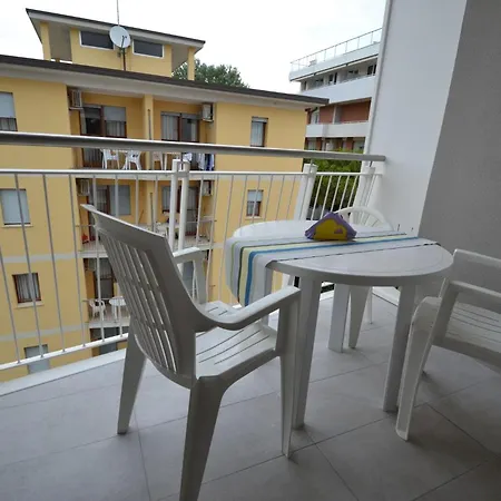 Apartment Coastal Flat With Balcony Bibione