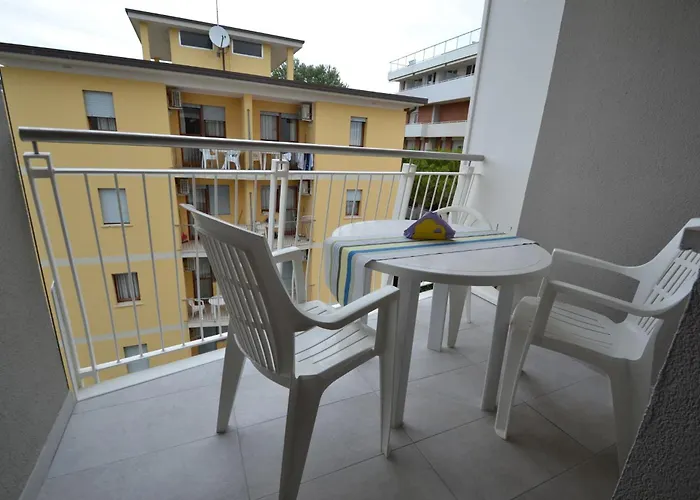 Apartment Coastal Flat With Balcony Bibione
